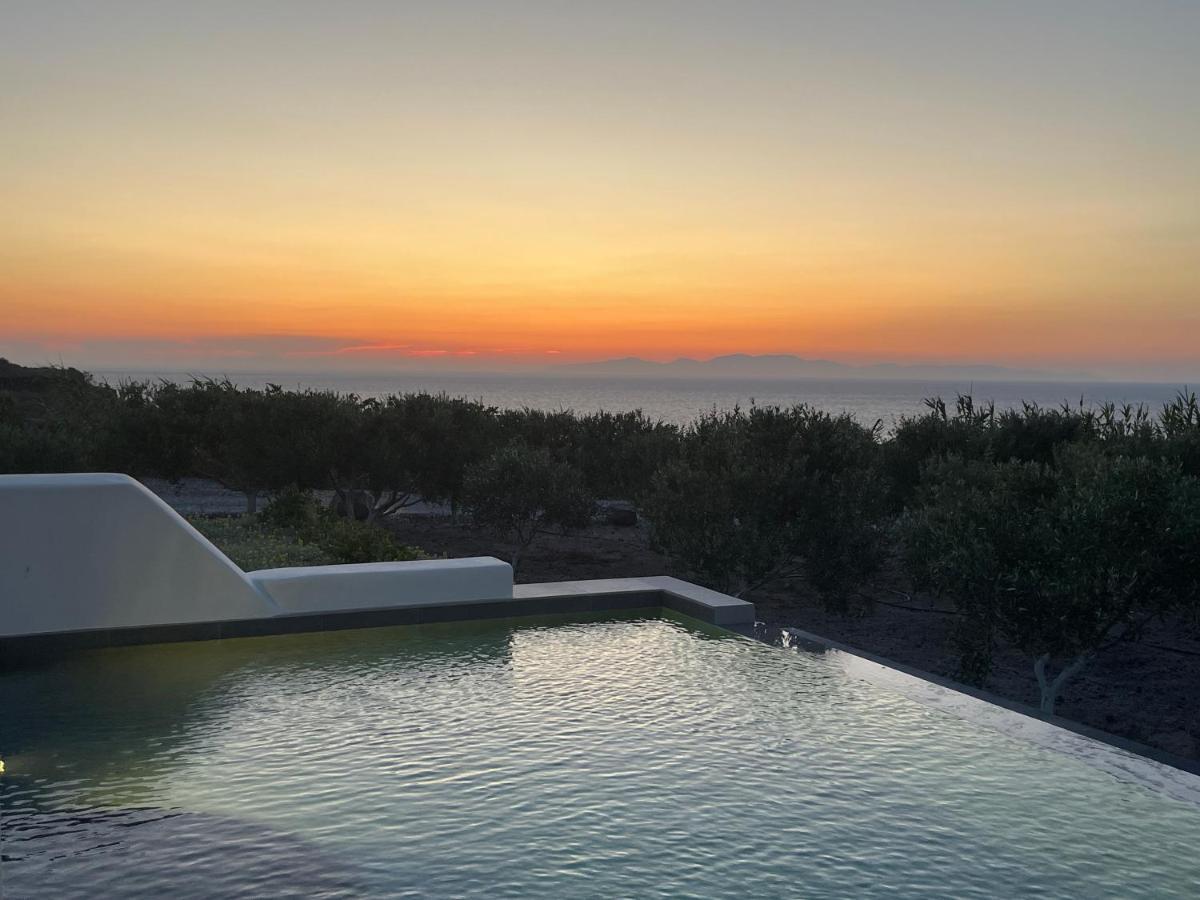 Saint John Oia-Exclusive Private Heated Pool Villas Esterno foto